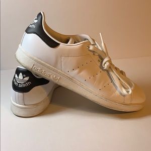 Stan Smith X Adidas. Core white new navy.